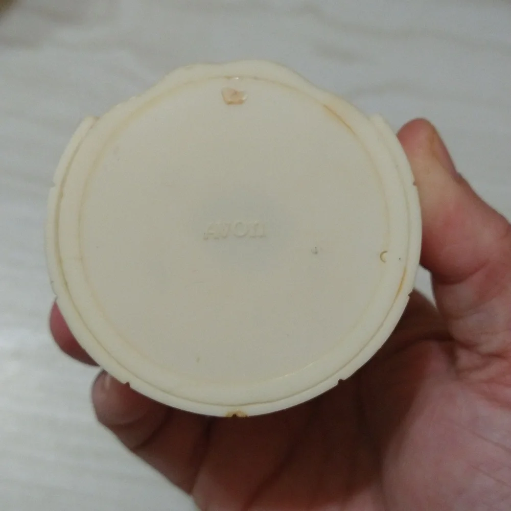 Vintage Avon Eskimo Igloo Christmas Ornament - Picture 5 of 5